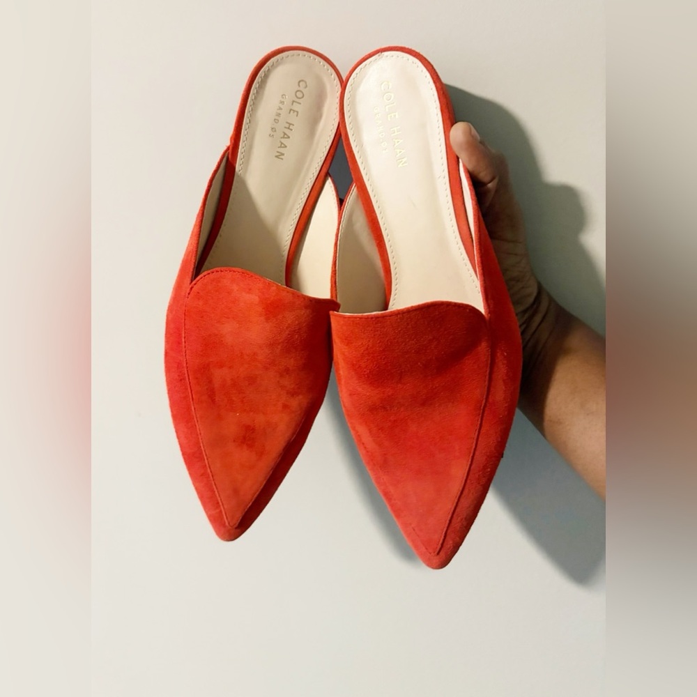 Cole Haan Women’s orange Suede Pointed-Toe Slip-On Flats in pristine condition